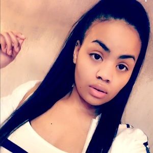 Meet your Posher, Briana